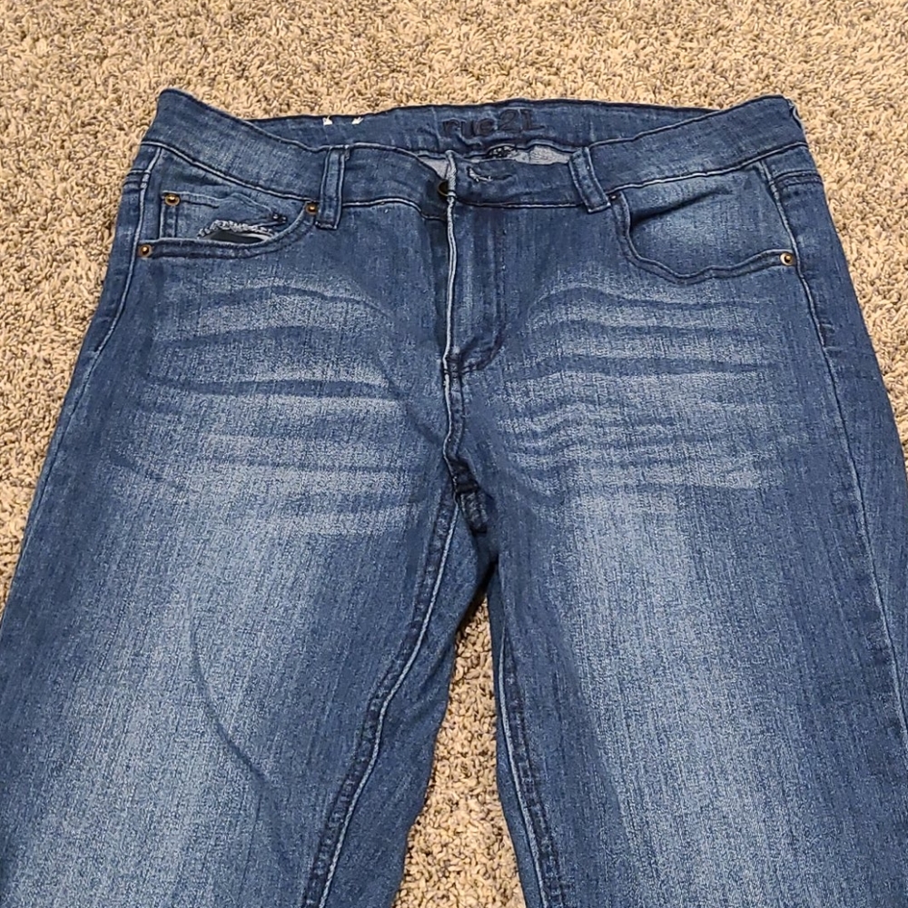 Womans Jeans - Picture 2 of 2